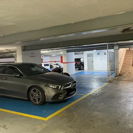 Beachfront Μαρμπέλλα