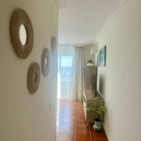 Beachfront * Μαρμπέλλα