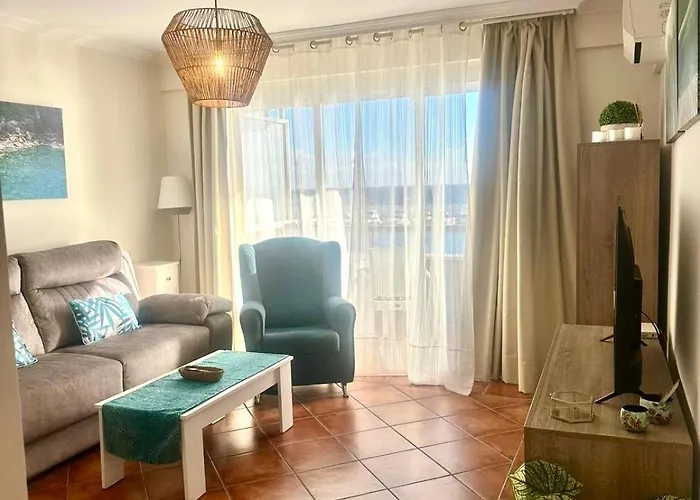 Beachfront Apartment *