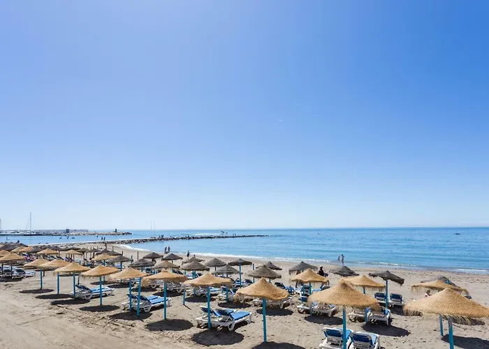 Beachfront Apartment *